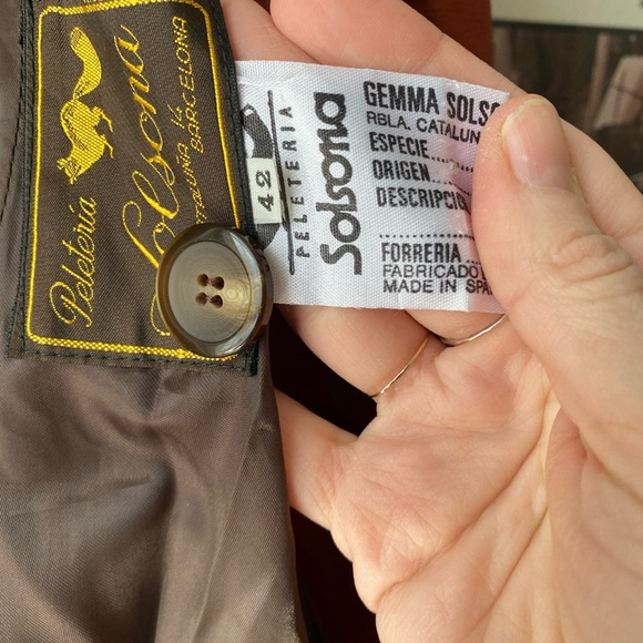 SOLD Women's Rust Leather Jacket - Picture 3 of 12